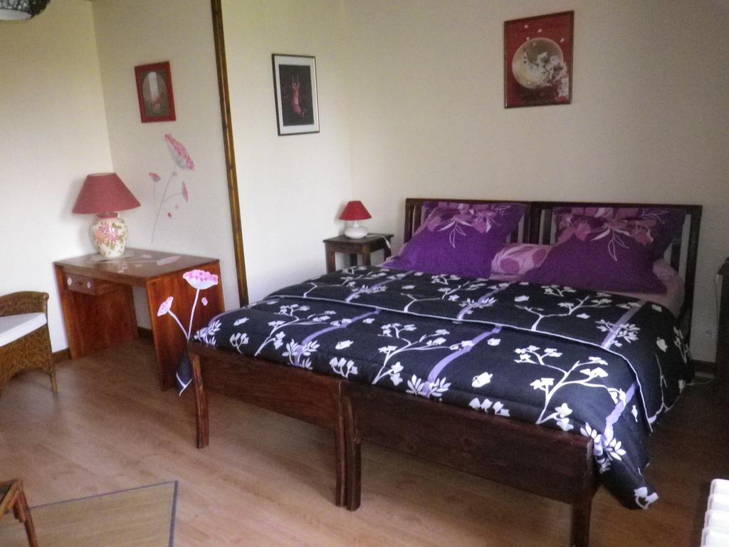 Chambre D'Hotes La Haie Fleurie Chevillard Rom bilde